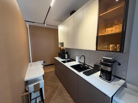 Loft interior — photo 2